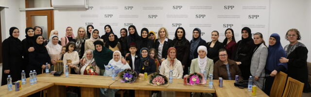 Susret nane Fate Orlović i Majki Srebrenice sa Ženskom mrežom SPP-a