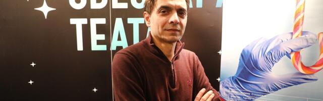 OMILJEN IZ SERIJE, SKROMAN U ŽIVOTU: Glumac iz "Radio Mileve" IMA PETORO DECE, a ovo je njegova supruga koju takođe gledamo na malim ekranima