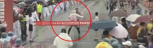 Neviđen skandal na maratonu: Sudija uleteo na stazu i gurnuo trkača pred ciljem, kazna je rigorozna