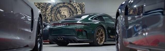 Nadrealne scene u Keniji: Zbog rata na Bliskom istoku 4.000 luksuznih mašina trune na ostrvu bez ulica! (VIDEO)