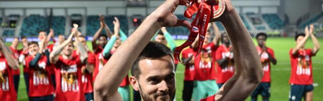 Mirko Ivanić najtrofejniji u istoriji Zvezde!