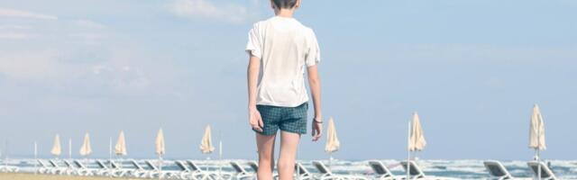 Dečak (11) šetao plažom, a onda je iz peska izvirilo ovo: Prisutni zanemeli od šoka!