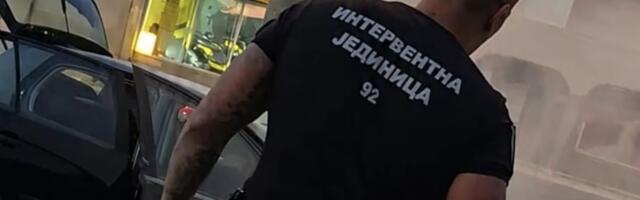 HEROJ NA ZRENJANINCU! Auto buknuo u plamen, policajac zaustavljao autobuse i uskočio u vatru da spase život!