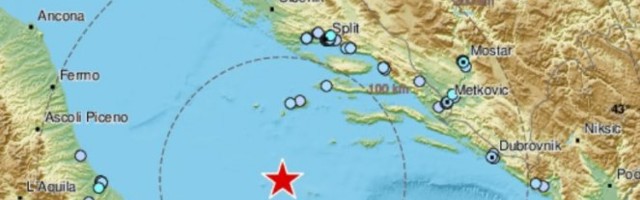 HRVATI SE POSVAĐALI NA PLATIFORMI ZA ZEMLJOTRESE, A ONDA SE UMEŠAO SLOVENAC! Komentari Zagrepčana i Dalmatinaca o potresu u Jadranu prerasli u ozbilju prepirku!