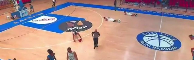 SCENA KOJA IZAZIVA JEZU IZ IZRAELA Opšta panika! Nasred košarkaške utakmice se čula sirena, jedni bežali - drugi polegali na parket /VIDEO/