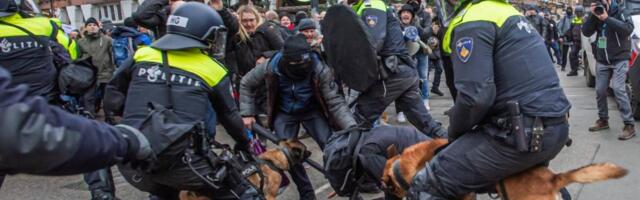 Biju naši, ali biju i njihovi - jezivi snimci na kojima holandska policija pušta pse na protivnike kovid mera