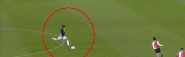 Imamo kandidata za gol sezone u Holandiji! Japanac sa skoro pola terena pogodio mrežu protivnika