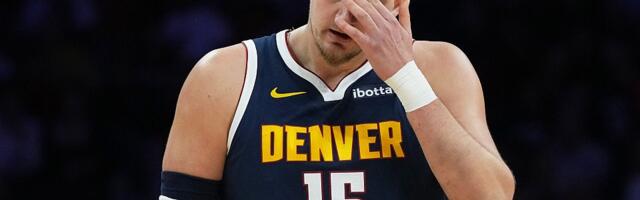 VIDEO: Jokić povredio koleno u utakmici protiv Majamija