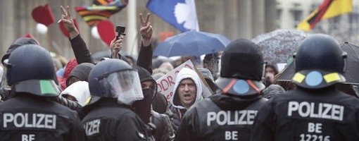 Nemačka policija razbila berlinske demonstracije protiv restriktivnih mera