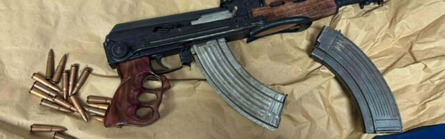 MUP: Tri osobe uhapšene u Beogradu, oduzet arsenal oružja, snajper i droga