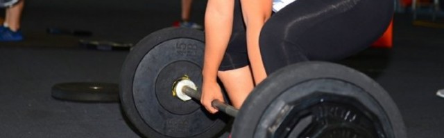 DEVOJKA U TERETANI NAPRAVILA HAOS! Svi su u čudu šta je uradila - ZABRANIĆE JOJ ULAZ!