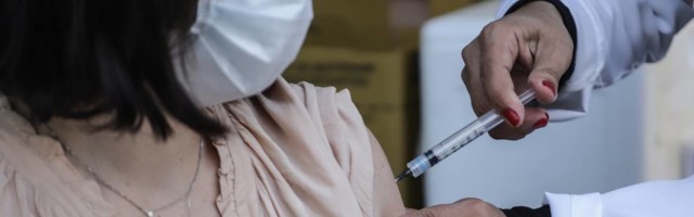 Revakcinisana sam Fajzerom, imam antitela - sad mi treba odgovor na dva bitna pitanja