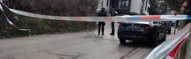 Samostrelom ubio suprugu, majka jedva pobegla od pomahnitalog sina! Prvi detalji užasa kod Kraljeva