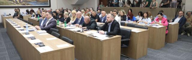 U Skupštini Beograda rasprava o šumi Bajdin, aktivisti sa Zvezdare na sednici