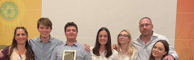 ŽIRI OLIZAO TANJIRE: "BRAVO, SRBIJA"! Tim studenata iz Zemuna osvojio drugu nagradu na takmičenju "Ecotrophelia Europe 2023" - RASPAMETILI EVROPU ŠLJIVOM I JABUKOM! (FOTO)
