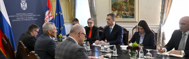 Ђурић и Боцан-Харченко о билатералним питањима, регионалним и геополитичким изазовима