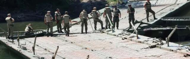 Nabujala Morava i dalje preti! Pontonski most van upotrebe, konstrukcija nije bezbedna