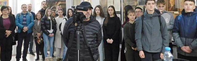 U Vlasotincu otvorena izložba o oslobođenju Jablaničkog okruga u Drugom ratu