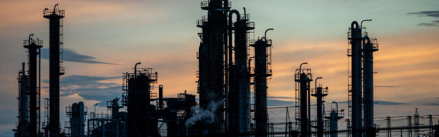 Цене нафте пале због ризика од све веће понуде