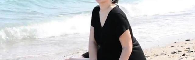 "JEDNOG JUTRA SAM SE PROBUDILA SKORO SLEPA, IZGUBILA SAM 80 ODSTO VIDA..." Naša pevačica nakon porođaja saznala za tešku dijagnozu: Tresu mi se ruke...