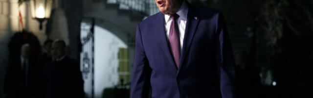 Ово гласање озбиљно слаби самоодбрану САД и поткопава ауторитет председника