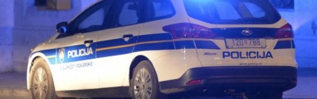 STRAVIČNA NESREĆA KOD VIKOVACA! Auto se zabio u kuću, na licu mesta život izgubile ČETIRI MLADE OSOBE!