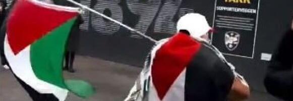 Haos u Norveškoj! Demonstranti hteli da provale na stadion sa zastavama Palestine! (VIDEO)