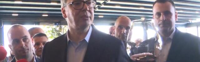 "MI ĆEMO DA U 30 KOMPANIJA DA ULOŽIMO NOVAC" Vučić najavio ulaganja u Aranđelovac: Ovde su snalažljivi ljudi! Kad bude povezan sa Beogradom, onda će da PROCVETA