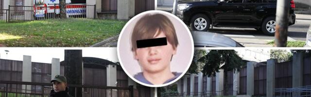 Odlučio da svedoči protiv roditelja: Dečak koji je pucao u "Ribnikaru" u sudu već tri i po sata