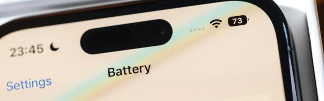 Mnogi misle da je kvar: Šta zapravo znači ova čudna linija na iPhone ekranu