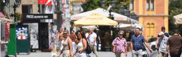 Oblačno jutro, pa junskih 30 stepeni tokom dana: Evo kakvo nas vreme danas očekuje - moguća je i grmljavina!