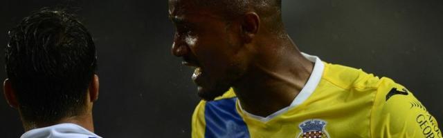 Predug post pritiska Arouku, Tondela sa prosekom 3,33