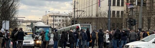 Ekološki protest ispred Vlade, blokirana Nemanjina ulica