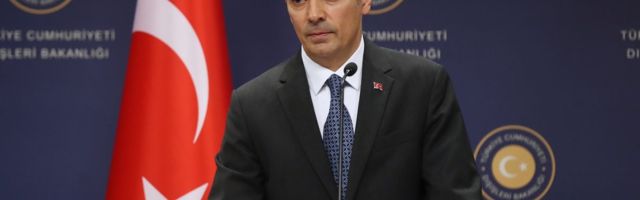 Турска оштро одговорила Макрону: Ти имаш помрачење мозга