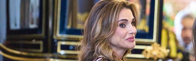 Najlepša kraljica na svetu prošetala NOVU FRIZURU koja "SKIDA GODINE" i idealna je za proleće