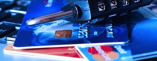 Osumnjičen radnik EPS-a zbog krađe i zloupotrebe platnih kartica