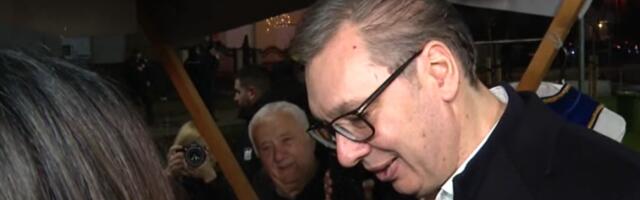 VUČIĆ U PUTINCIMA! Predsednik na svečanom otvaranju sportske hale! NAROD MU PREPREMIO VELIČANSTVEN DOČEK!