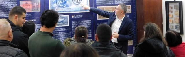 PAPIRNI NOVAC KAO ISTORIJSKA ČITANKA U Muzeju Jadra izložba Narodnog muzeja Leskovac: "Papir govori - novac Srbije i Jugoslavije 1887-1996" (FOTO)