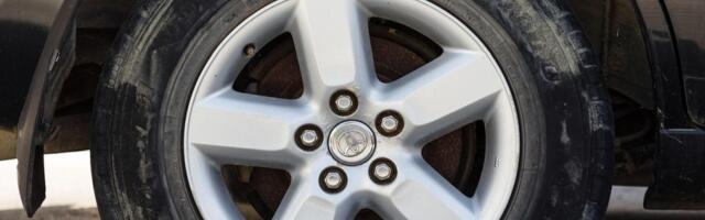 Posmatračima izbora u Bajinoj Bašti izbušene gume