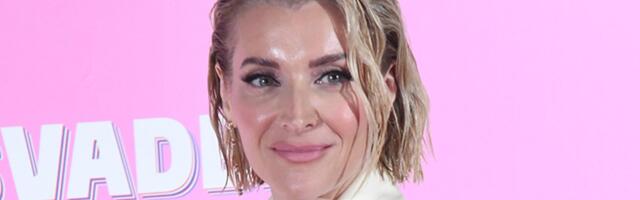 SLAVLJE U DOMU ANĐELKE PRPIĆ! Glumica podelila dirljivu sliku, pa usledile emotivne reči - Svi čestitaju