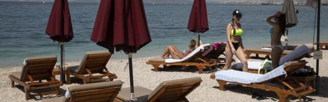 Objavljene zvanične cene ležaljki na plažama u Albaniji: Vlasti objavile i važnu poruku za turiste