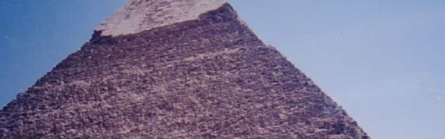 Milijarder Ilon Mask tvrdi da su piramide gradili vanzemaljci, a evo kako su Egipćani reagovali