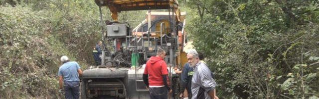 Novi metri asfalta u Ugrinovcima