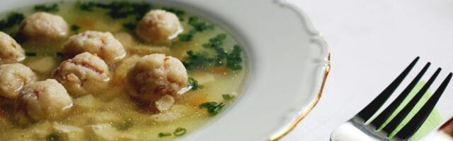 Najlepši starinski recept za domaću supu: Ukusna i bistra, sa njom je svaka uskršnja trpeza potpuna