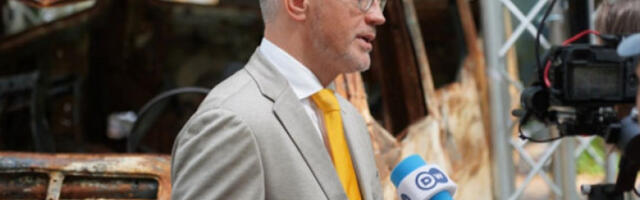 Мељник: Украјина не тргује територијом и суверенитетом