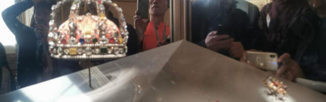 DVA PLJAČKAŠA UKRALA NAPOLEONOV PRSTEN! Posle Luvra, na udaru lopova i Belgija