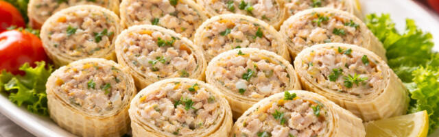 Posne slane oblande sa tunjevinom: Odlične za prazničnu trpezu, spremaju se lako (RECEPT)