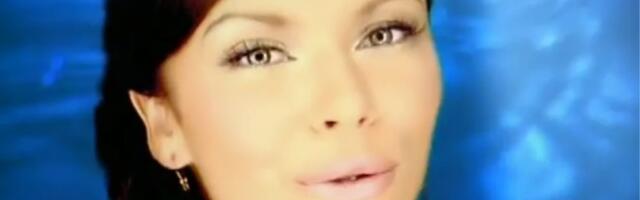 Fatalna pevačica se u jeku slave udala za političara i nestala iz javnosti: Evo kako Vesna Pisarović izgleda u 47. godini  (FOTO)