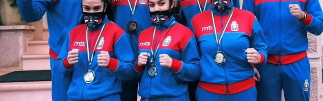 Tri srebra i dve bronze za boksere Srbije na EP za juniore