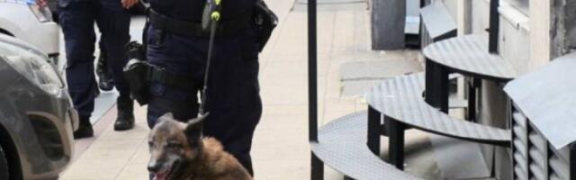 LAŽNE DOJAVE O POSTAVLJENIM BOMBAMA! Stigle na mejl adrese pet škola